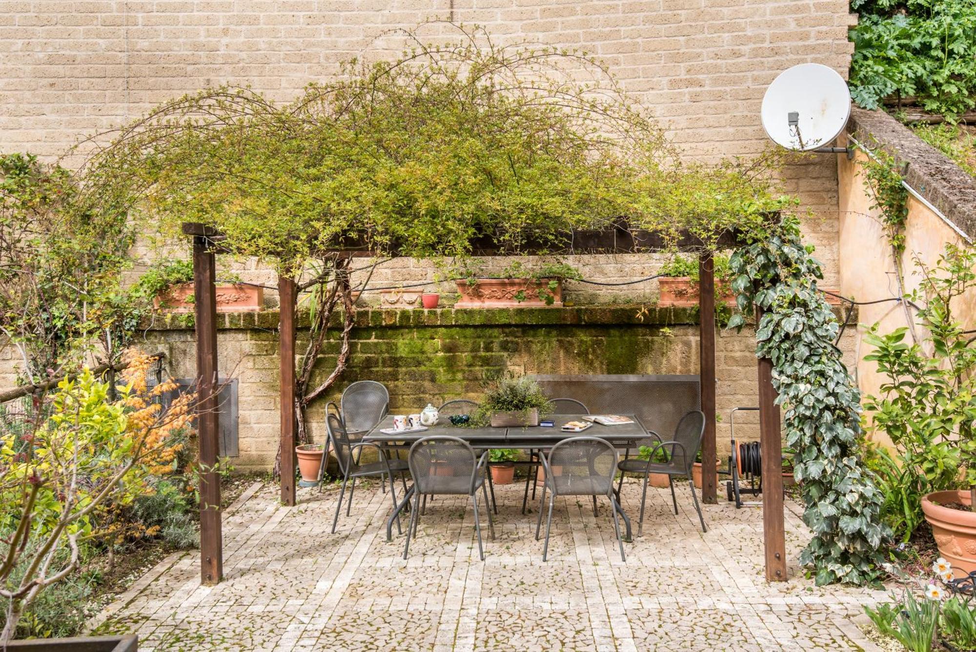 Villa Secret Garden Siena Exterior foto